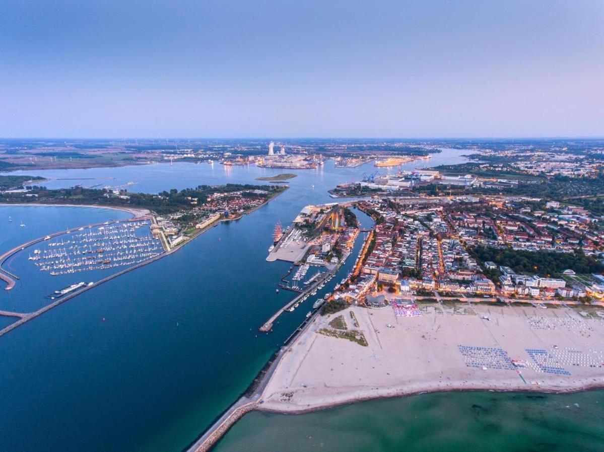 Haus Drei Schwestern, Bernstein Rostock Exteriör bild